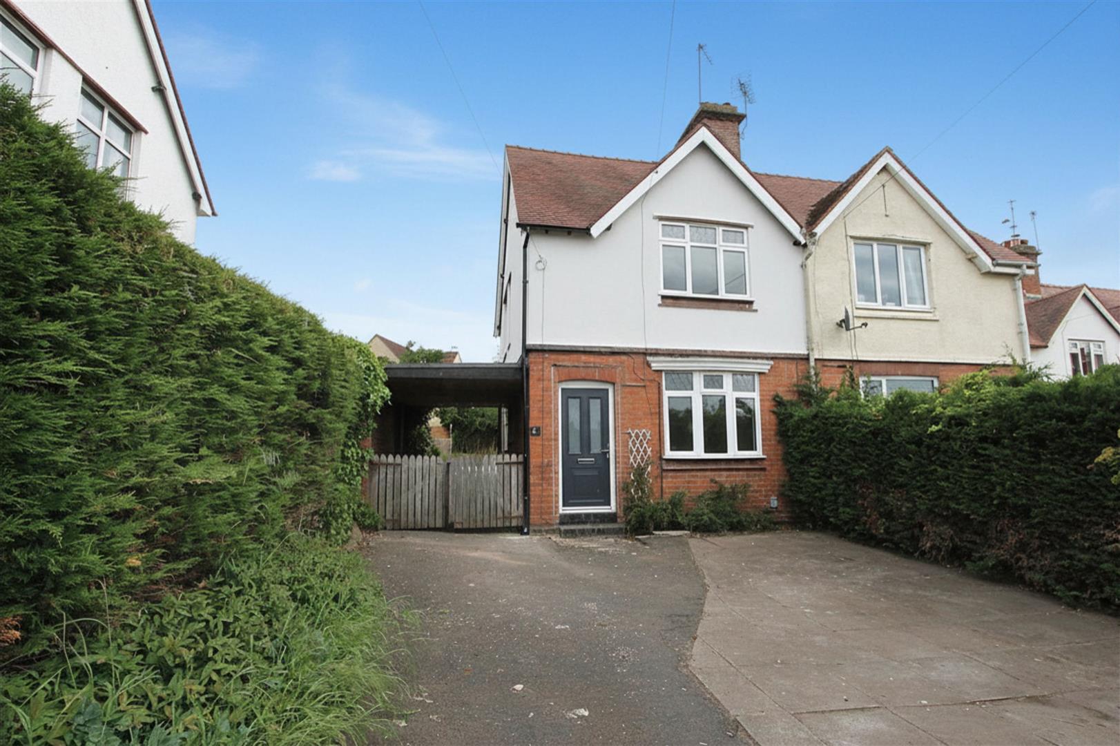 2 bed property in Caunsall Road, Kidderminster